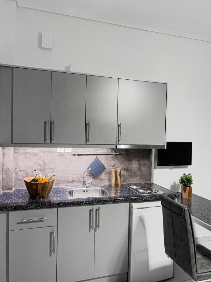 Nj Apartments ลาวริออน ภายนอก รูปภาพ