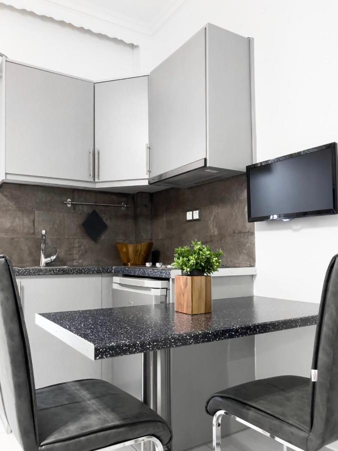 Nj Apartments ลาวริออน ภายนอก รูปภาพ